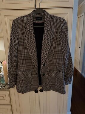1.STATE brown and White Houndstooth Blazer size S
